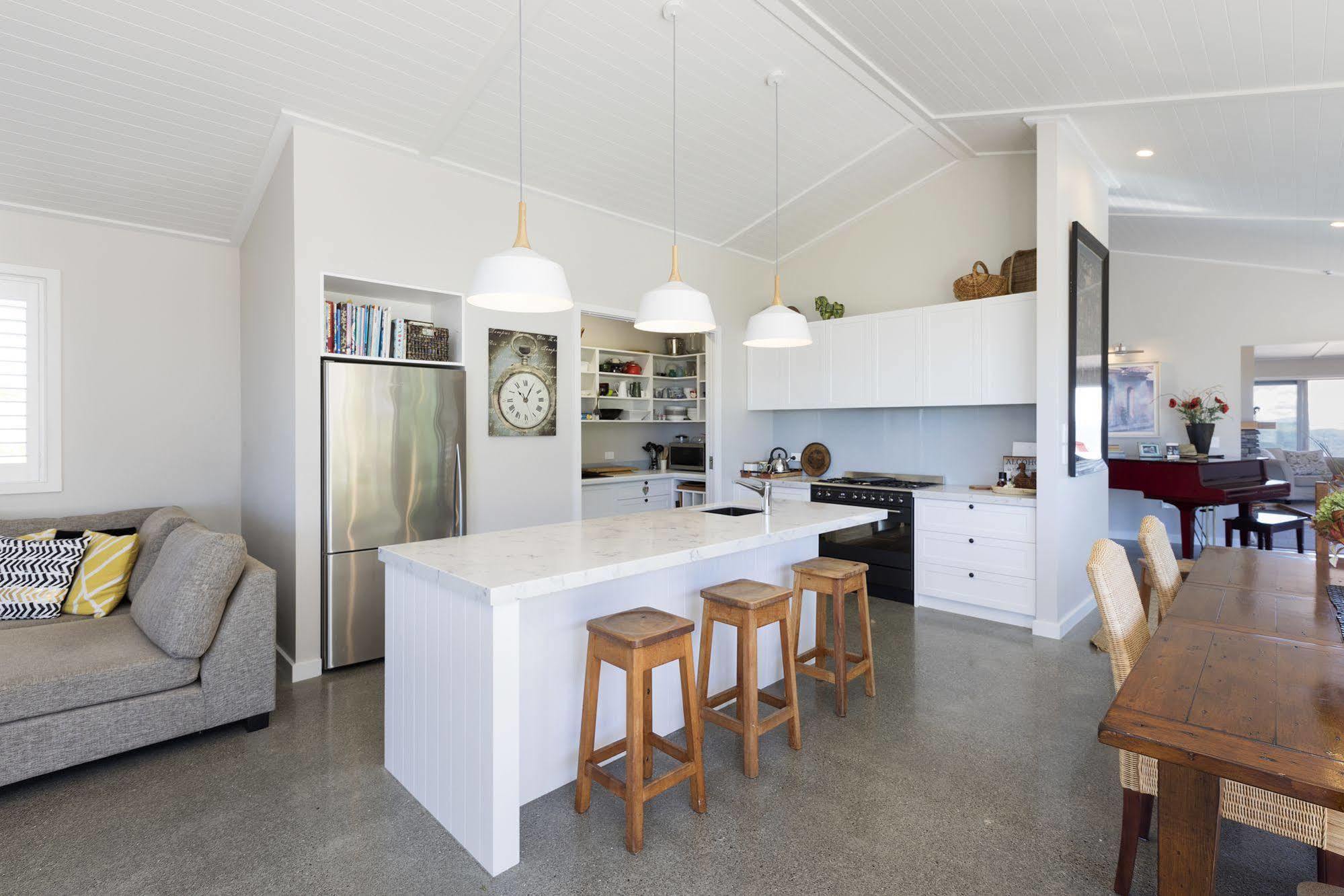 The Lakeview House Taupo Exterior photo