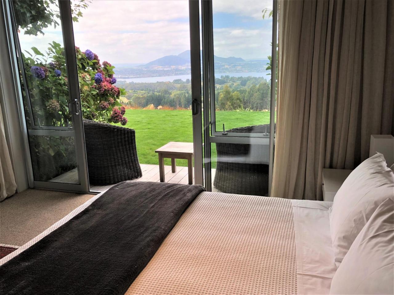 The Lakeview House Taupo Exterior photo